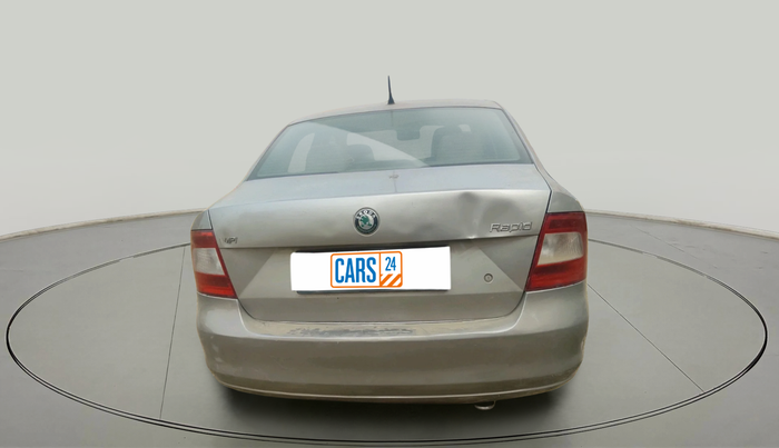 2011 Skoda Rapid AMBITION 1.6 MPI MT, Petrol, Manual, 71,080 km, exterior