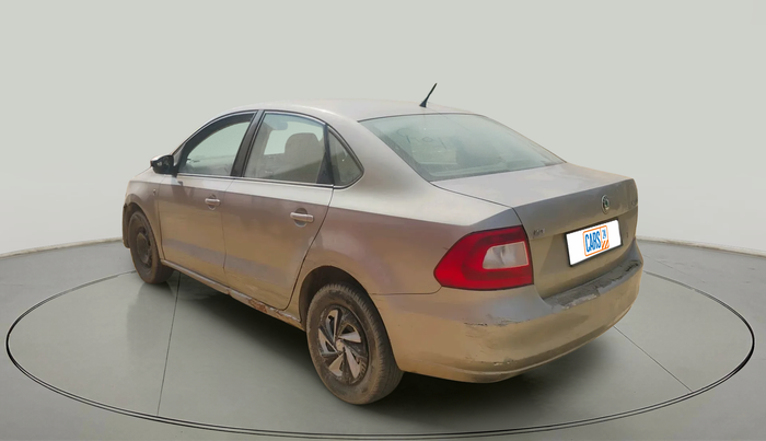 2011 Skoda Rapid AMBITION 1.6 MPI MT, Petrol, Manual, 71,080 km, exterior