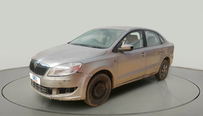 2011 Skoda Rapid AMBITION 1.6 MPI MT, Petrol, Manual, 71,080 km, exterior