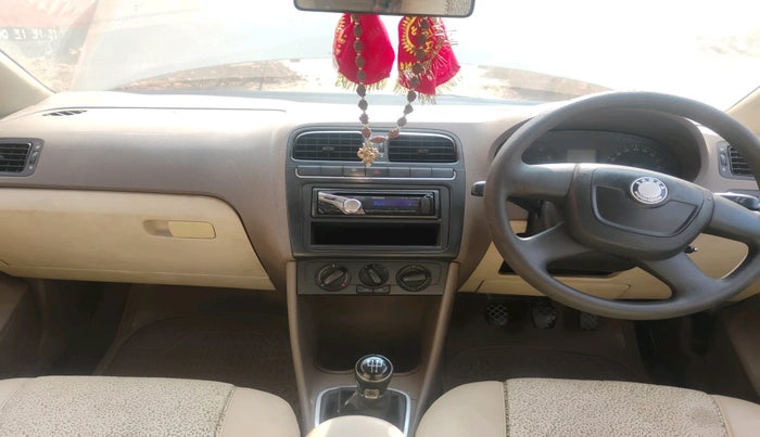 2011 Skoda Rapid AMBITION 1.6 MPI MT, Petrol, Manual, 71,080 km, interior