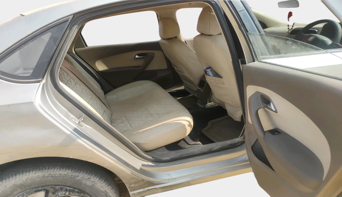 2011 Skoda Rapid AMBITION 1.6 MPI MT, Petrol, Manual, 71,080 km, interior