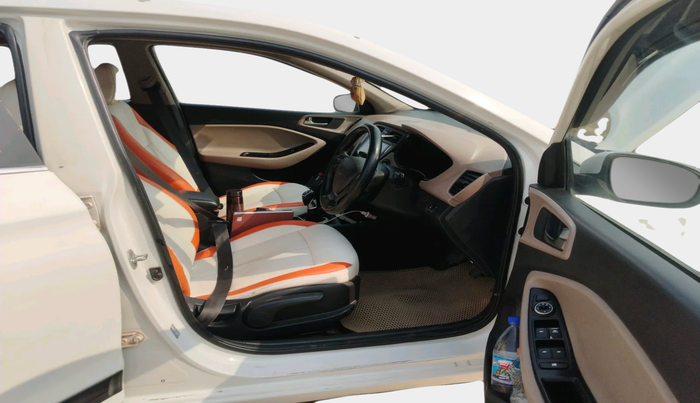 2016 Hyundai Elite i20 ASTA 1.4 CRDI (O), Diesel, Manual, 1,08,551 km, interior