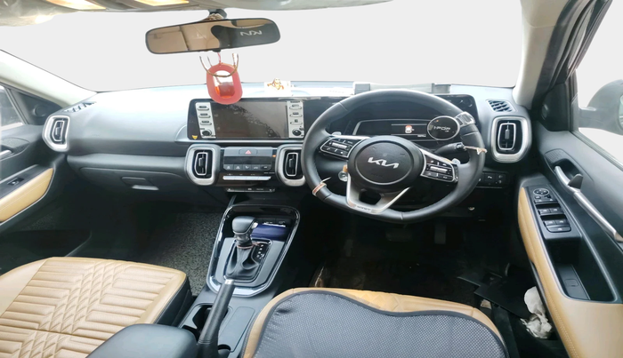 2024 KIA SONET 	 HTX 1.0 TURBO DCT, Petrol, Automatic, 15,274 km, interior