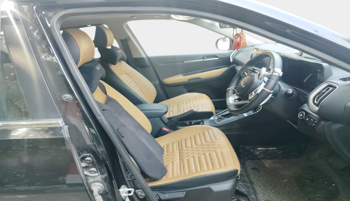 2024 KIA SONET 	 HTX 1.0 TURBO DCT, Petrol, Automatic, 15,274 km, interior