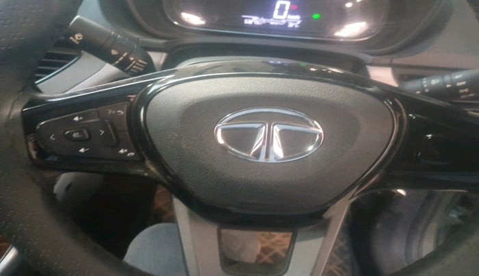 2022 Tata NEXON XM SUNROOF DIESEL, Diesel, Manual, 53,280 km, interior