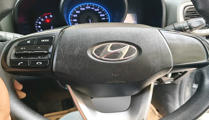 2019 Hyundai VENUE S 1.2, Petrol, Manual, 68,458 km, interior