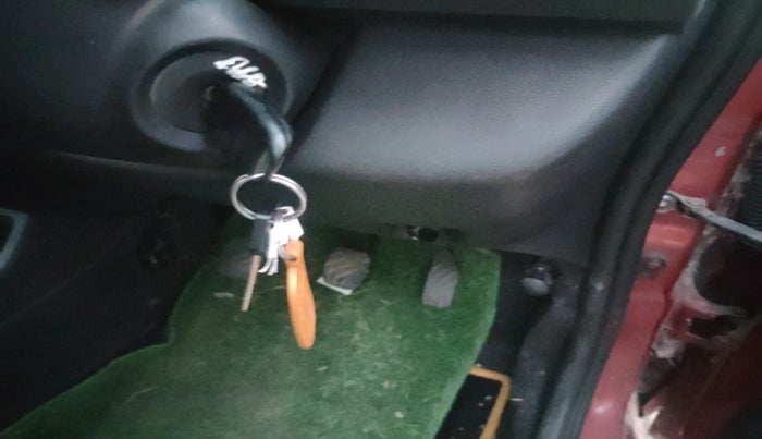 2016 Renault Kwid RXT 0.8, Petrol, Manual, 1,13,700 km, interior