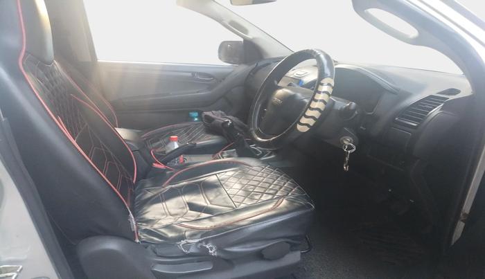 2019 ISUZU D-MAX S-CAB 2.5 TD, Diesel, Manual, 1,10,802 km, interior