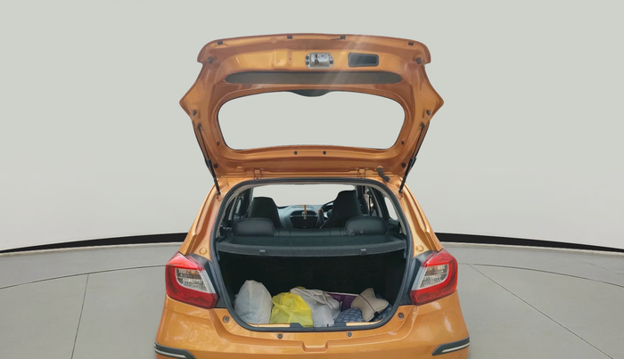 2017 Tata Tiago XT PETROL, Petrol, Manual, 40,101 km, exterior