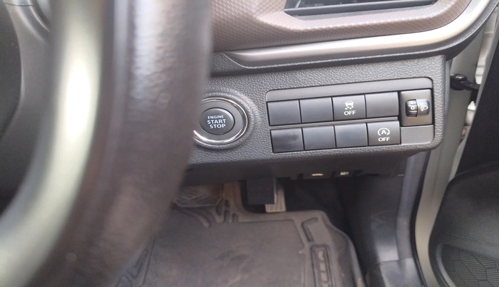 2024 Maruti BREZZA ZXI AT SMART HYBRID, Petrol, Automatic, 6,451 km, interior