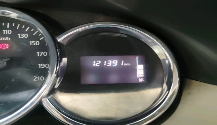 2016 Nissan Terrano XL (D), Diesel, Manual, 1,21,391 km, interior