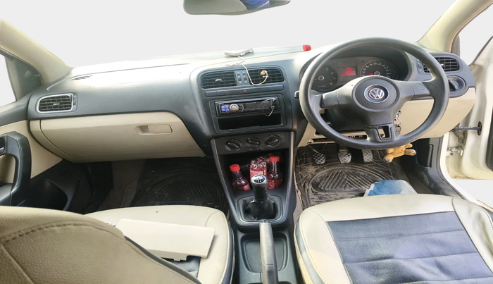 2011 Volkswagen Polo COMFORTLINE 1.2L PETROL, Petrol, Manual, 1,26,679 km, interior