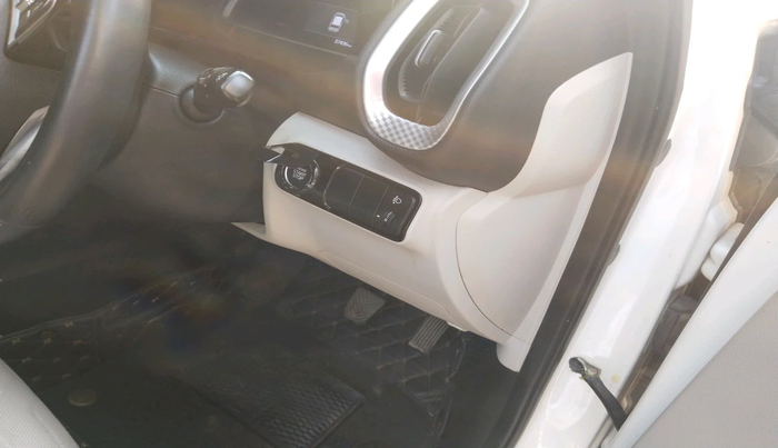 2020 KIA SONET HTX 1.0 IMT, Petrol, Manual, 37,496 km, interior