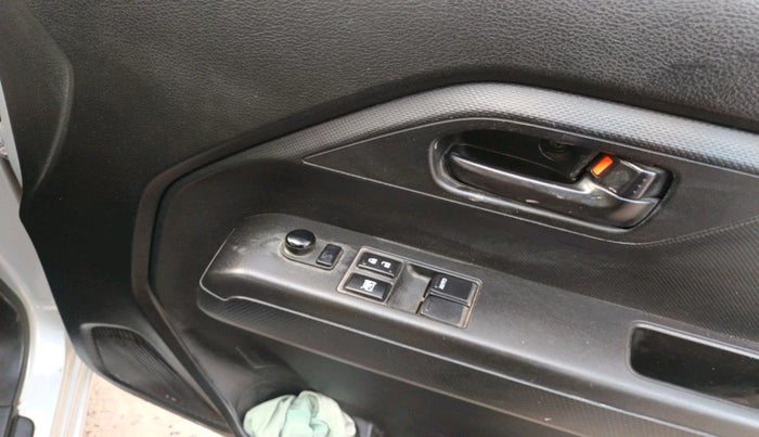 2022 Maruti New Wagon-R LXI 1.0, Petrol, Manual, 8,338 km, interior