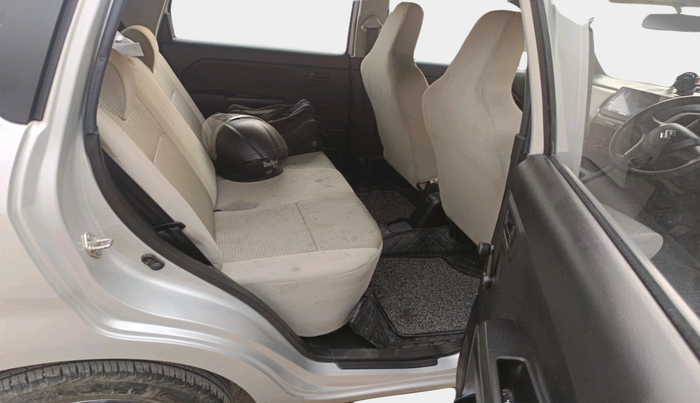 2022 Maruti New Wagon-R LXI 1.0, Petrol, Manual, 8,338 km, interior