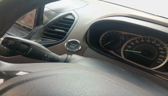 2019 Ford FREESTYLE TITANIUM 1.2 PETROL, Petrol, Manual, 37,666 km, interior