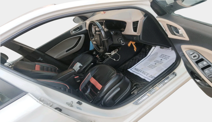 2019 Hyundai Elite i20 SPORTZ PLUS 1.2, Petrol, Manual, 74,212 km, interior