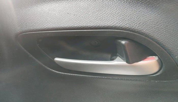 2024 CITROEN Basalt Max 1.2 Turbo Petrol MT Dual Tone, Petrol, Manual, 19,154 km, interior