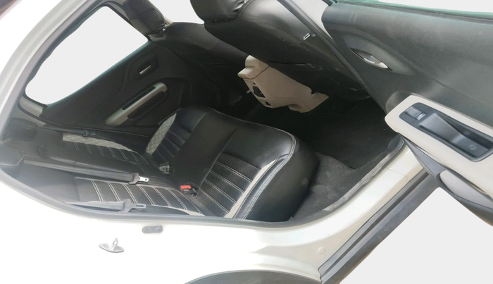 2024 CITROEN Basalt Max 1.2 Turbo Petrol MT Dual Tone, Petrol, Manual, 19,154 km, interior