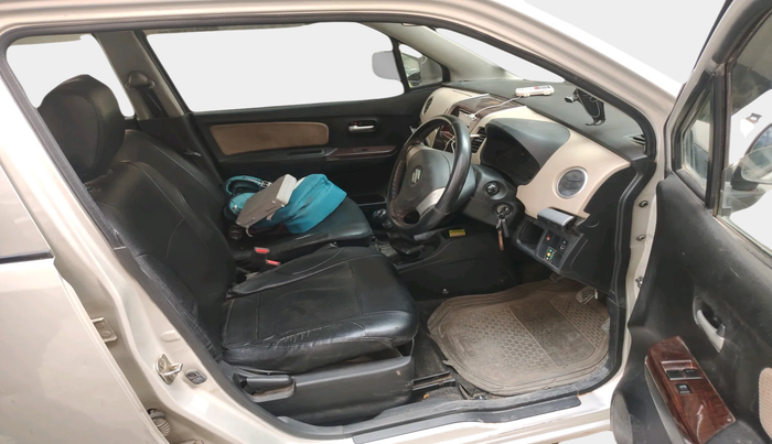 2018 Maruti Wagon R 1.0 LXI CNG, Petrol, Manual, 1,07,210 km, interior