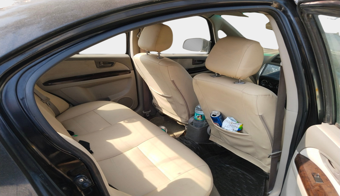 2010 Maruti SX4 VXI, Petrol, Manual, 1,30,772 km, interior