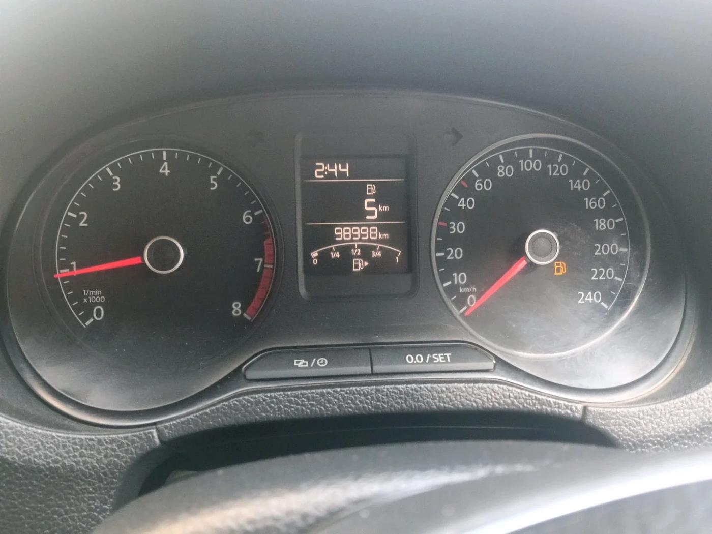 2018 Volkswagen Polo HIGHLINE PLUS 1.2(16 ALLOY, Petrol, Manual, 99,000 km, interior