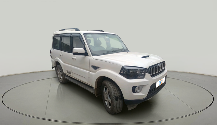 2018 Mahindra Scorpio S9, Diesel, Manual, 52,470 km, exterior