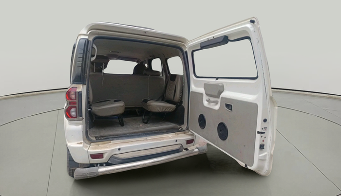 2018 Mahindra Scorpio S9, Diesel, Manual, 52,470 km, exterior