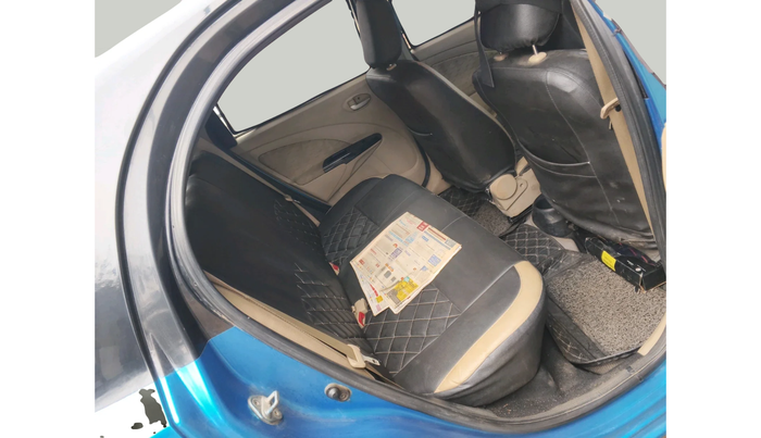 2017 Toyota Etios Liva V, Petrol, Manual, 26,481 km, interior