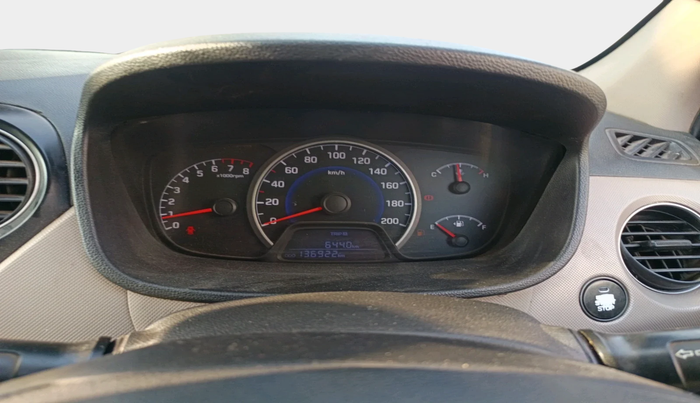 2014 Hyundai Grand i10 SPORTZ 1.2 KAPPA VTVT, Petrol, Manual, 1,36,922 km, interior