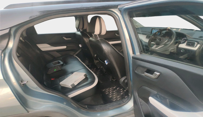 2024 Tata PUNCH CREATIVE  AMT, Petrol, Automatic, 6,843 km, interior