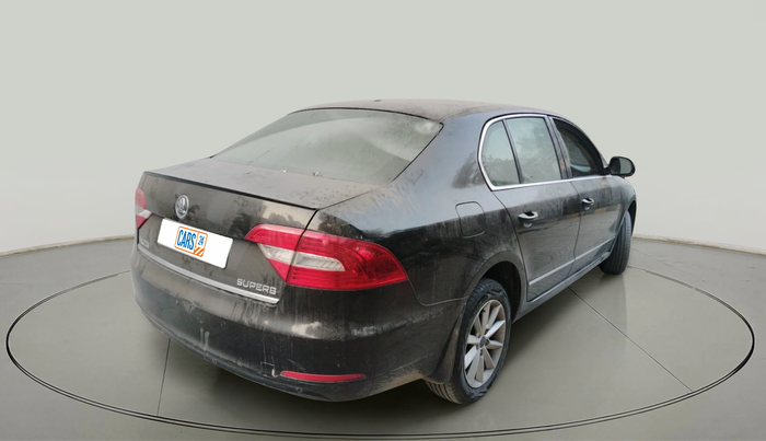 2014 Skoda Superb ELEGANCE 1.8 TSI MT, Petrol, Manual, 1,01,085 km, exterior