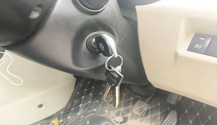 2020 Maruti New Wagon-R VXI 1.0, Petrol, Manual, 43,377 km, interior