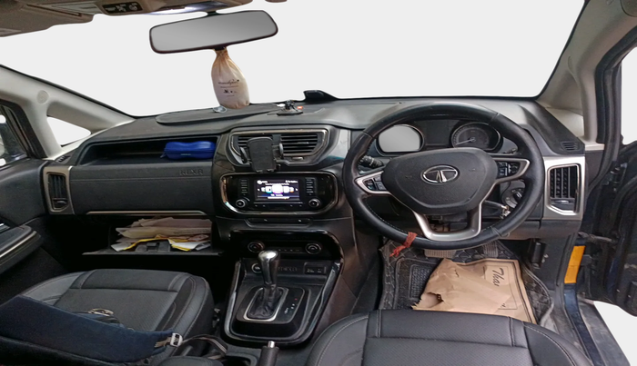 2017 Tata Hexa XTA 4X2 6 STR, Diesel, Automatic, 1,44,247 km, interior