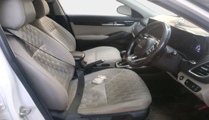 2021 KIA SELTOS HTX 1.5 PETROL, Petrol, Manual, 1,25,903 km, interior