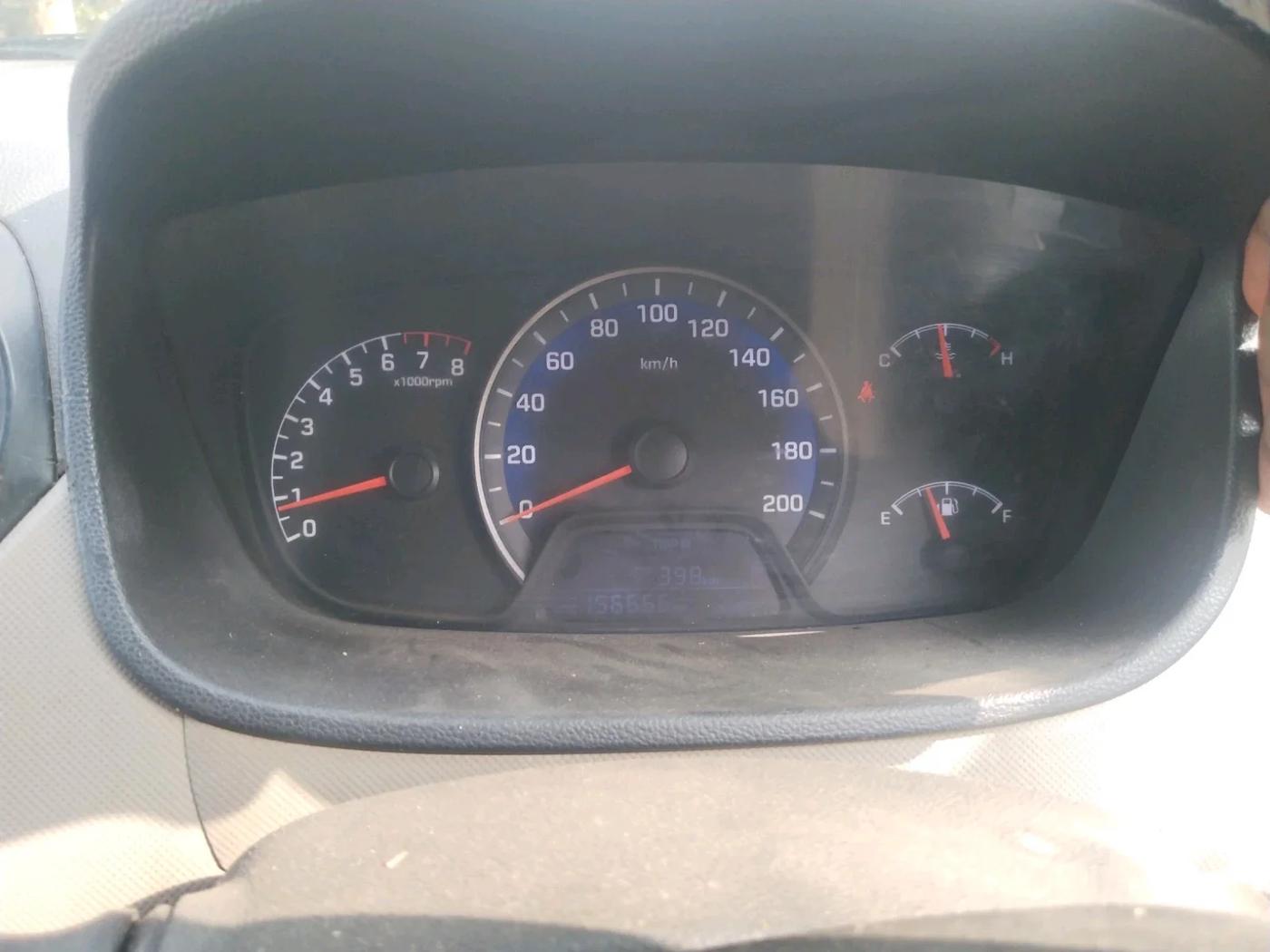 2016 Hyundai Xcent BASE 1.2, Petrol, Manual, 1,56,666 km, interior