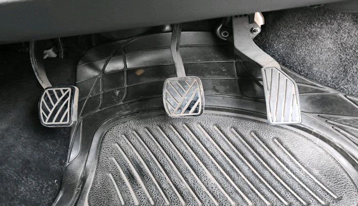 2011 Maruti Swift LXI, Petrol, Manual, 41,394 km, interior