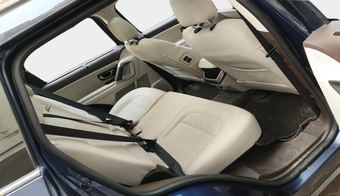 2023 Tata Safari ACCOMPLISHED PLUS DUAL TONE AT, Diesel, Automatic, 13,939 km, interior