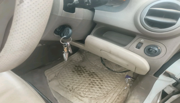 2012 Chevrolet Sail UVA 1.2 LT ABS, Petrol, Manual, 46,674 km, interior