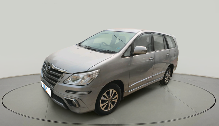 2015 Toyota Innova 2.5 VX 8 STR, Diesel, Manual, 1,69,894 km, exterior