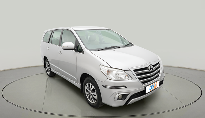 2015 Toyota Innova 2.5 VX 8 STR, Diesel, Manual, 1,69,894 km, exterior