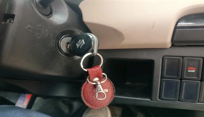 2018 Maruti Wagon R 1.0 VXI AMT, Petrol, Automatic, 60,333 km, interior