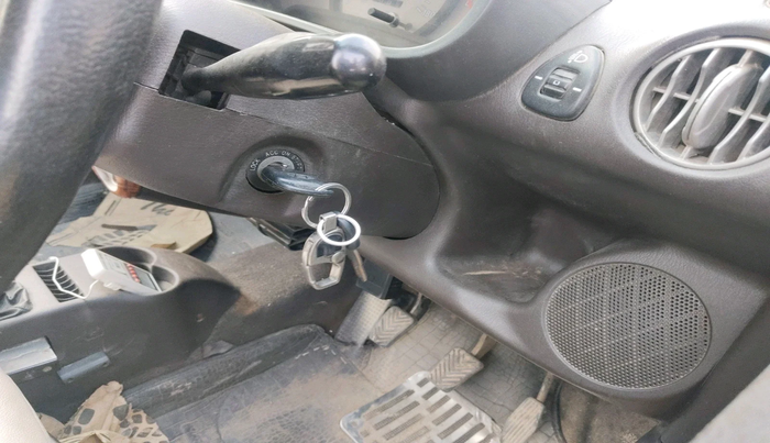 2013 Hyundai Santro Xing GL PLUS, Petrol, Manual, 1,14,412 km, interior