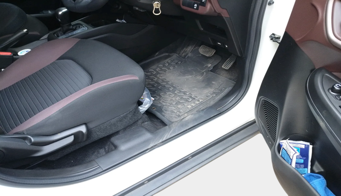 2025 Maruti FRONX DELTA 1.2 AGS, Petrol, Automatic, 3,323 km, interior