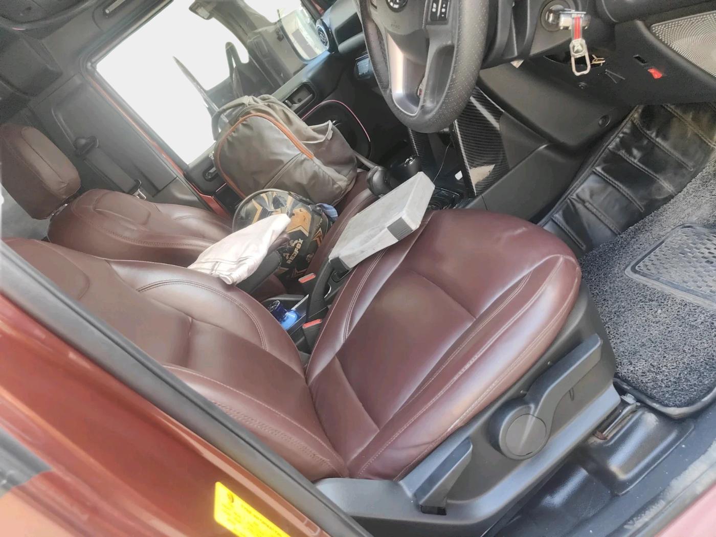 2022 Mahindra Thar LX D AT 4WD HT, Diesel, Automatic, 56,783 km, interior