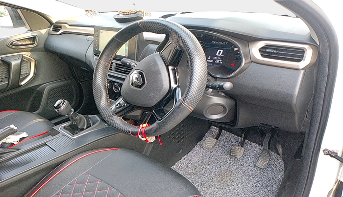 2021 Renault Kiger RXT (O) MT, Petrol, Manual, 58,415 km, interior