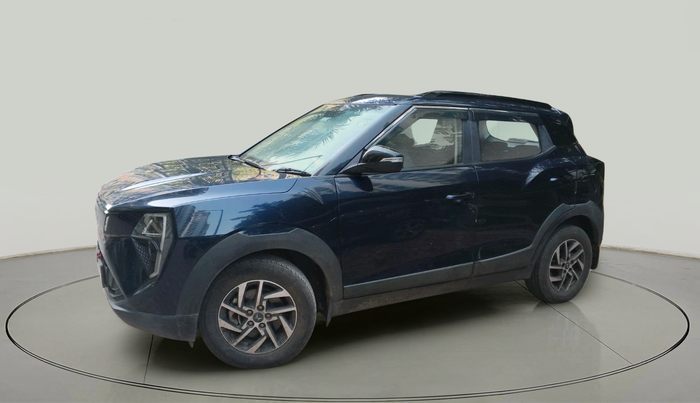 2024 Mahindra XUV 3XO AX5 1.2 L TCMPFi, Petrol, Manual, 22,280 km, exterior