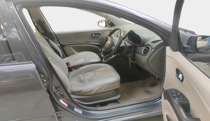 2012 Hyundai i10 SPORTZ 1.2, Petrol, Manual, 1,10,893 km, interior