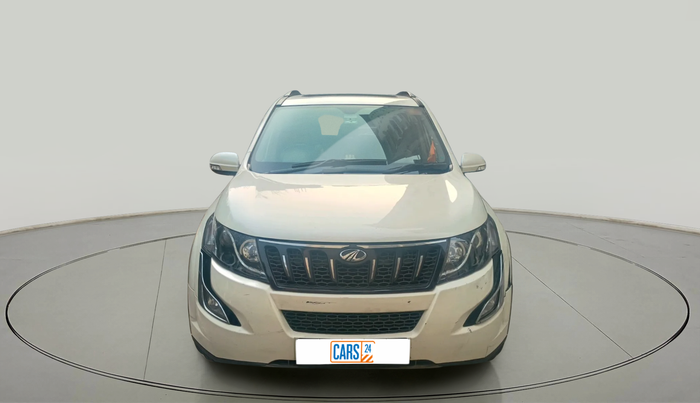 2016 Mahindra XUV500 W10 AT 1.99, Diesel, Automatic, 58,240 km, exterior