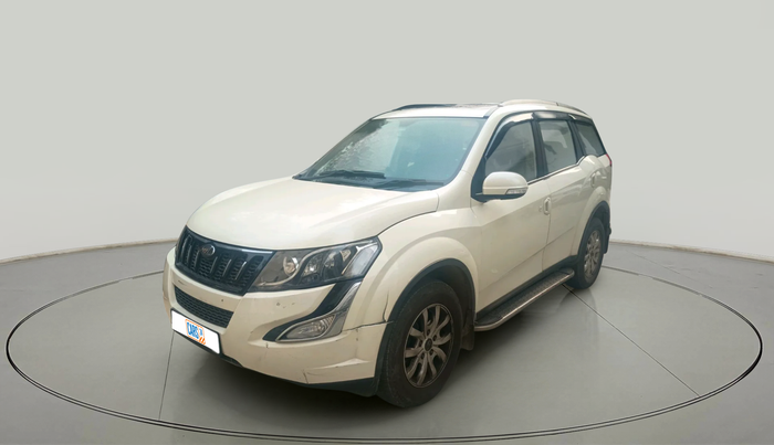2016 Mahindra XUV500 W10 AT 1.99, Diesel, Automatic, 58,240 km, exterior